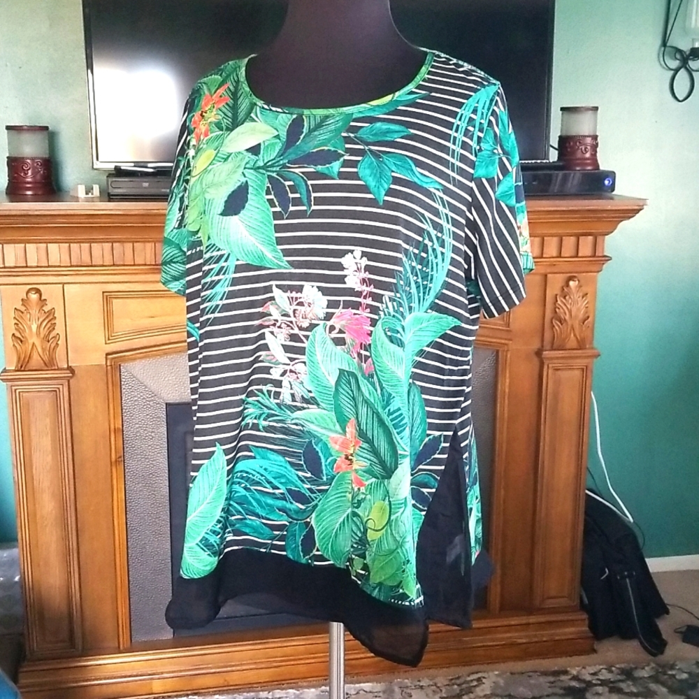 Tropical top